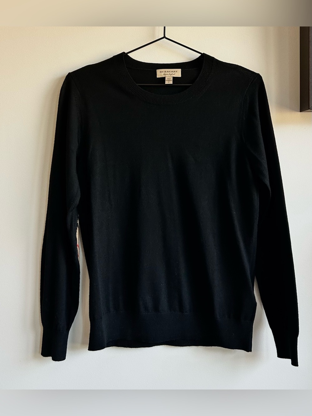 *Like New* Burberry 100% Merino Wool Sweater with Iconic Check Elbow Patches - Picture 2 of 6